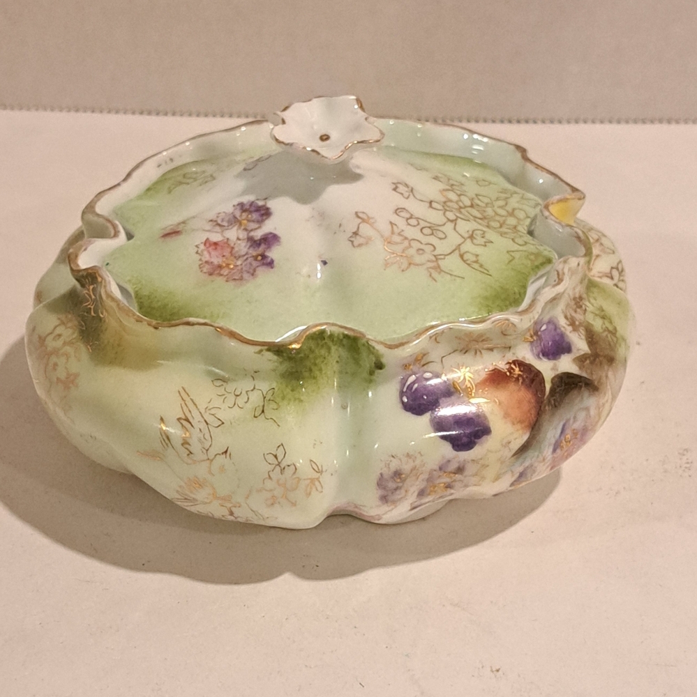 Ruffle Edge Bowl With Lid. Green and Floral with Gold.